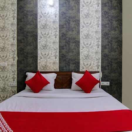 Hotel Yash House New Delhi Exterior photo